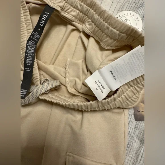 NWT Vuori Boyfriend Cargo DreamKnit Jogger in Milkweed Heather-size Medium - Picture 7 of 7